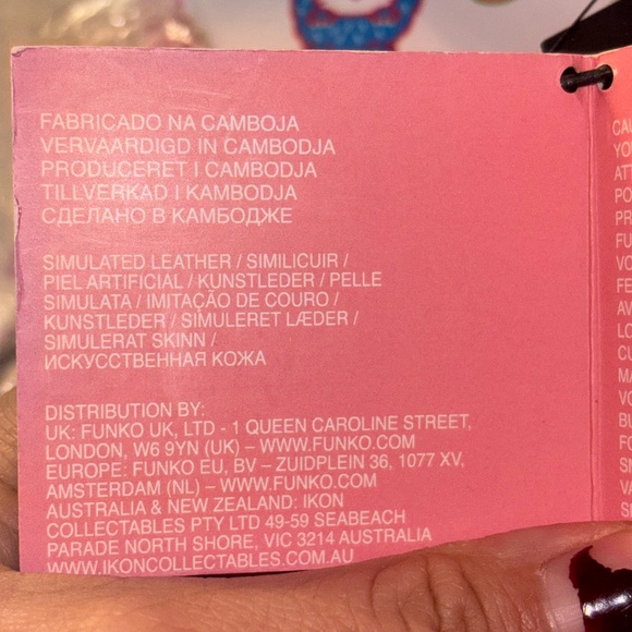 Hello Kitty Loungefly Backpack - Picture 7 of 8